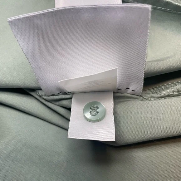 NWT GAP Puff Sleeve Peplum Top Sage Size Large - Picture 9 of 13